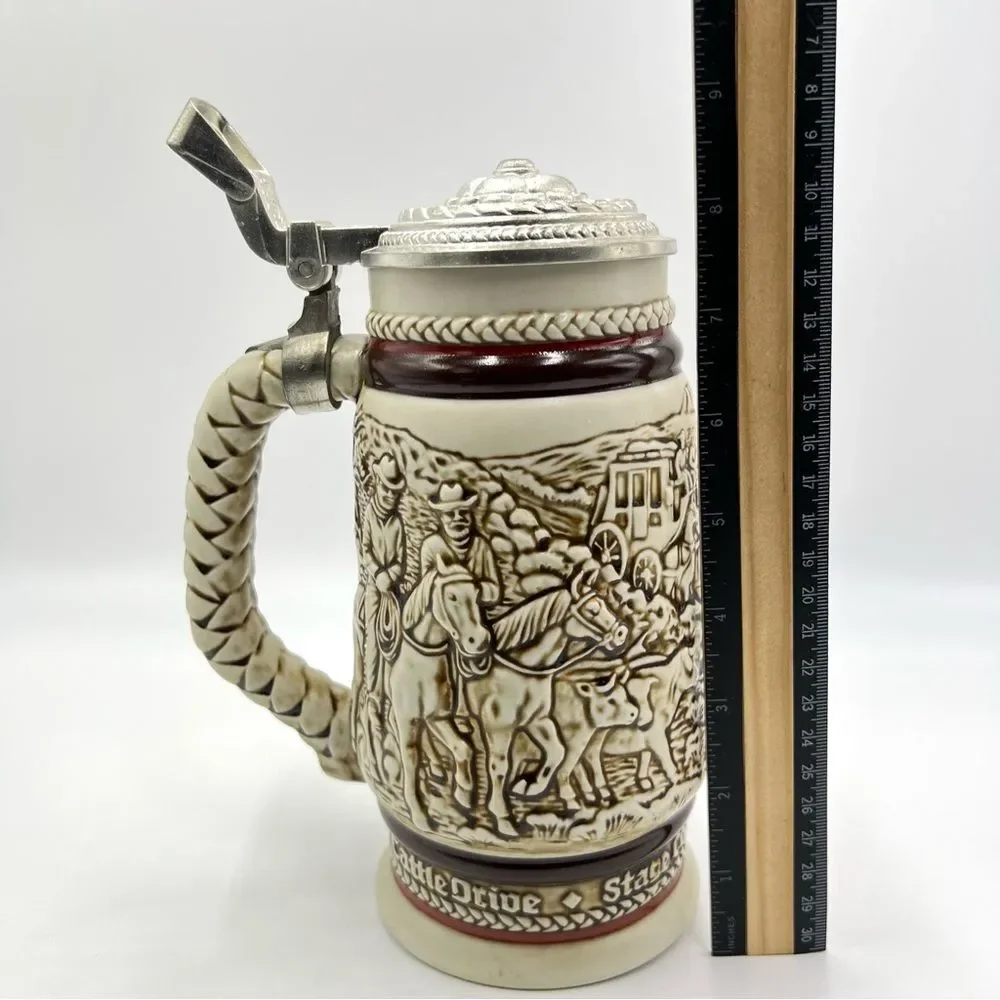 1980 Vintage‎ Avon Beer Stein Cowboy Roping Chuckwagon Cattle Drive Stage Coach